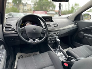 Renault Megane foto 12