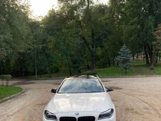 BMW 5 Series foto 8