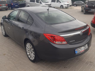 Opel Insignia foto 2