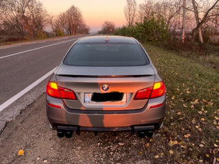 BMW 5 Series foto 6