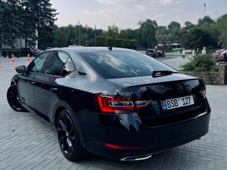 Skoda Superb foto 4