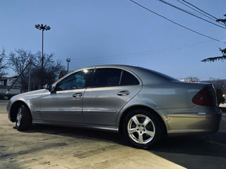 Mercedes E-Class foto 3