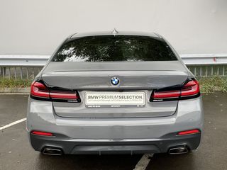 BMW 5 Series foto 3