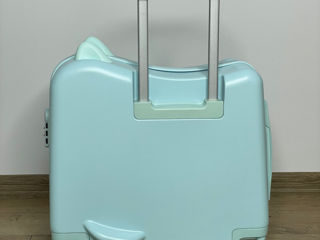 Детский чемодан на котором можно ездить . foto 2