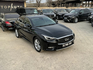 Infiniti QX30