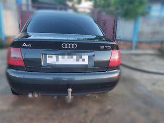 Audi A4 foto 1