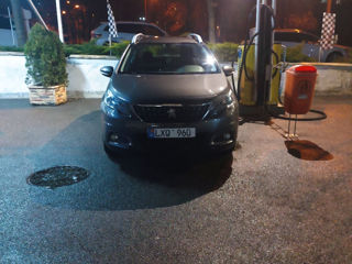 Peugeot 2008 foto 3