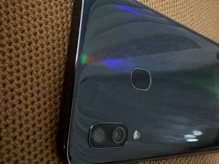 Samsung Galaxy A40 black 64gb