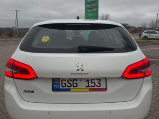 Peugeot 308 foto 4