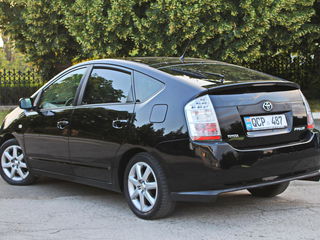 Toyota Prius foto 4