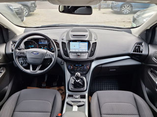 Ford Kuga foto 9