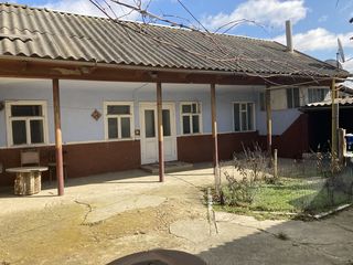 De vinzare casa de locuit, garaj, satul Moscovei, r-l Cahul foto 2