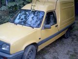 Renault Rapid foto 1