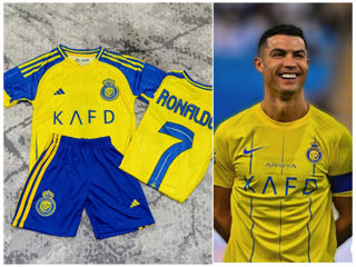 Costum fotbal copii Ronaldo foto 1