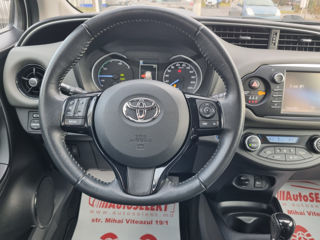 Toyota Yaris foto 12