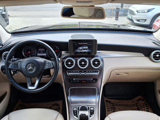 Mercedes GLC foto 9