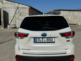 Toyota Highlander foto 2