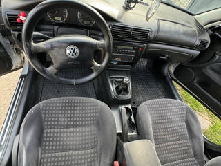 Volkswagen Passat foto 3