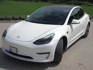 Tesla Model 3 foto 5