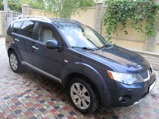 Mitsubishi Outlander foto 2