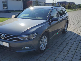 Volkswagen Passat foto 2