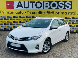 Toyota Auris foto 1