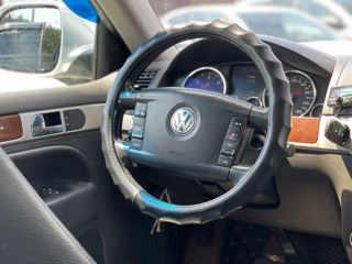 Volkswagen Touareg foto 9