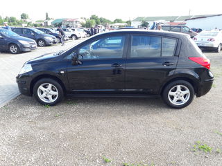 Nissan Tiida foto 3