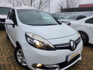 Renault Scenic foto 18