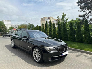 BMW 7 Series foto 2