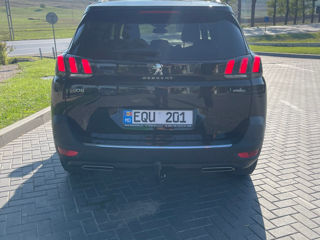 Peugeot 5008 foto 3