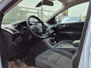 Ford Kuga foto 10