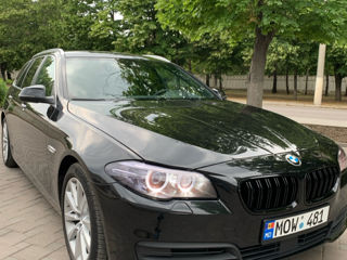 BMW 5 Series foto 4