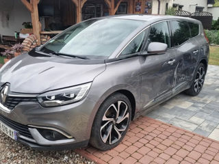 Renault Grand Scenic foto 2