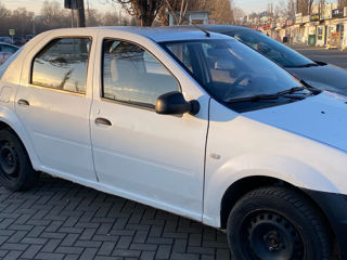 Dacia Logan foto 2