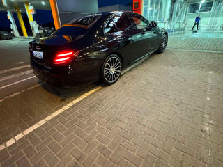 Mercedes E-Class foto 5