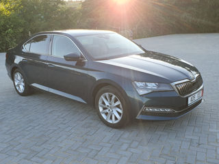 Skoda Superb foto 2