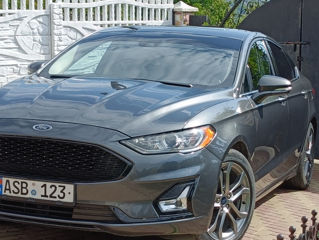 Ford Fusion foto 2