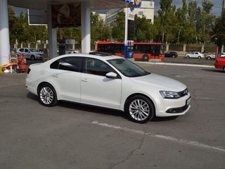 Volkswagen Jetta foto 4