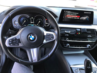 BMW 5 Series foto 15