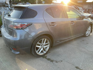 Lexus CT Dezmembrare ! foto 2