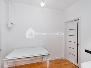 Apartament cu 2 camere, 70 m², Botanica, Chișinău foto 8