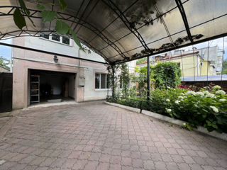 În vînzare casă în 3 nivele, amplasată pe strada Doina și Ion Aldea-Teodorovici, sectorul Buiucani foto 2