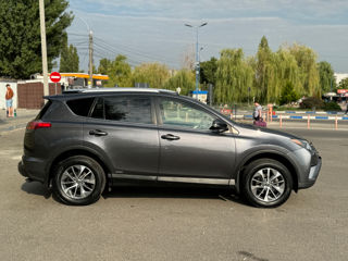 Toyota Rav 4 foto 4