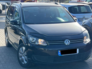 Volkswagen Touran foto 2