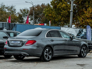 Mercedes E-Class foto 2