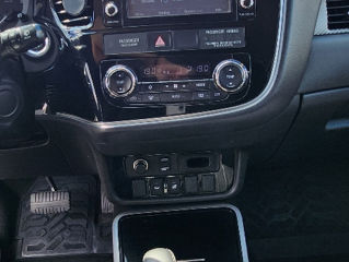 Mitsubishi Outlander foto 5
