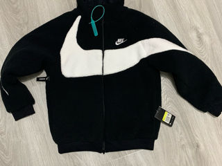 Nike reversible