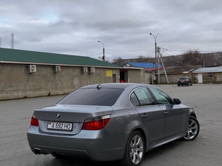 BMW 5 Series foto 4