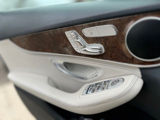 Mercedes C-Class фото 11